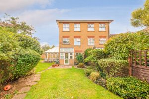 Photo 18- click for photo gallery